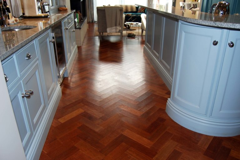 7 Inspirational Examples Of Herringbone Floors Grain And Groove 7046