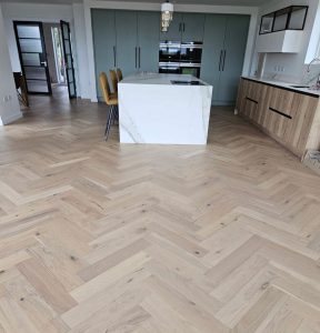 Engineered oak herringbone 