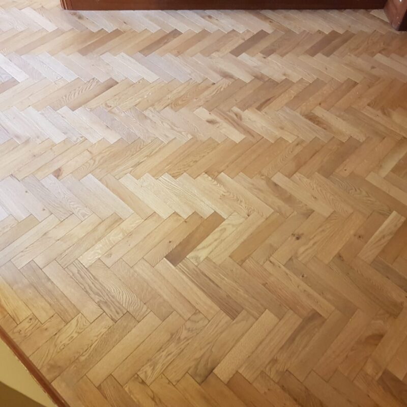 Engineered oak herringbone