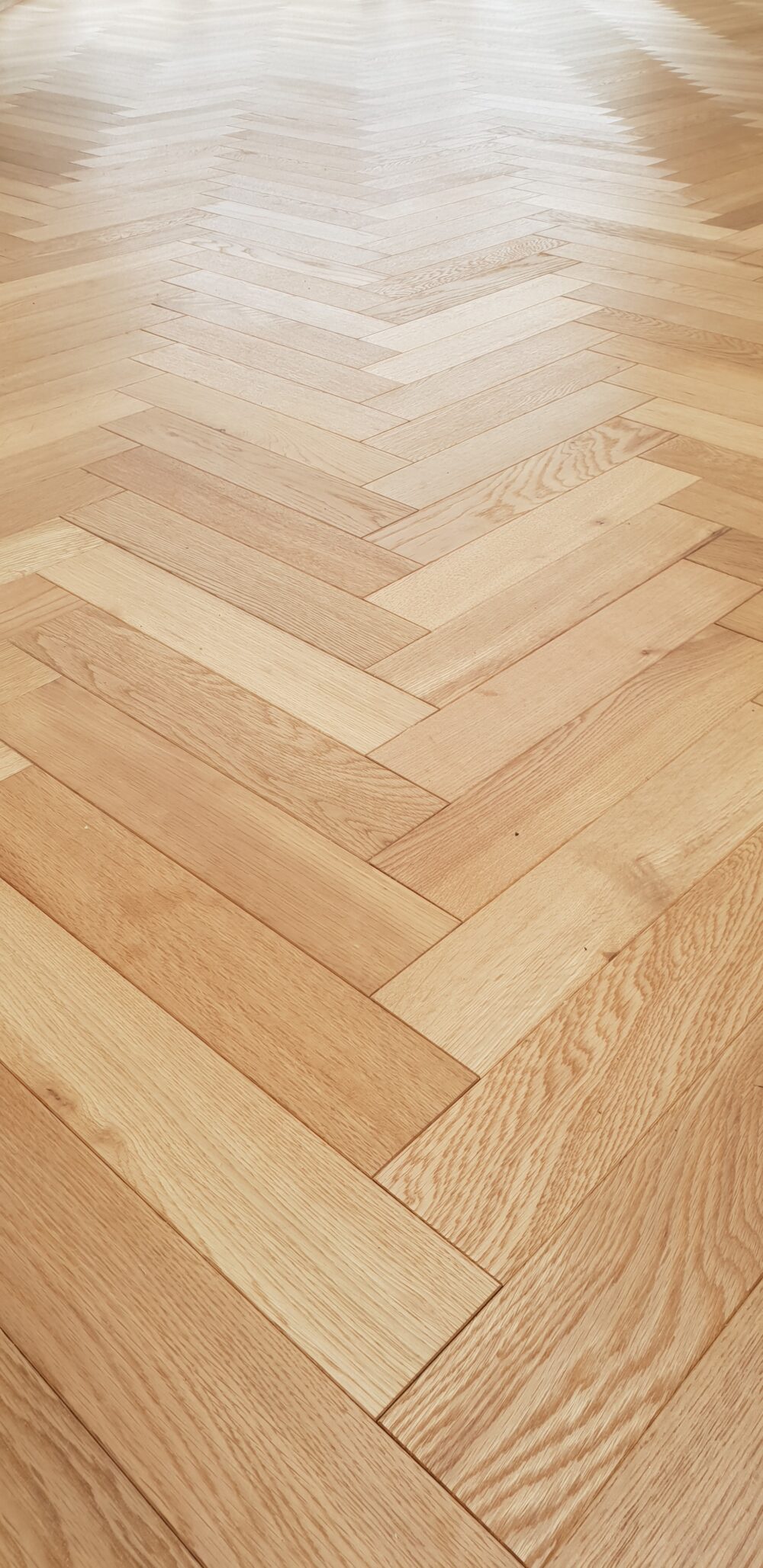 Upton Oak Herringbone